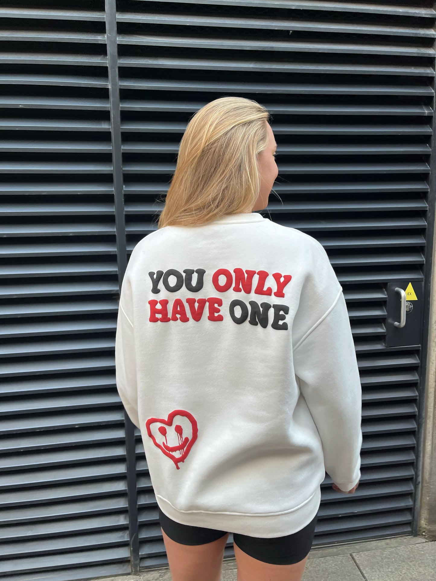 FOLLOW YOUR HEART - OVERSIZED SWEATSHIRT